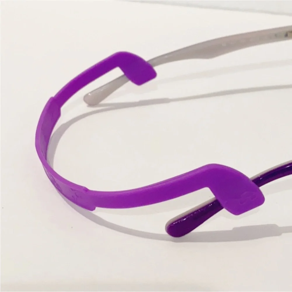 Set New little girls kids purple silicon eyeglasses sunglasses strap & ear stop